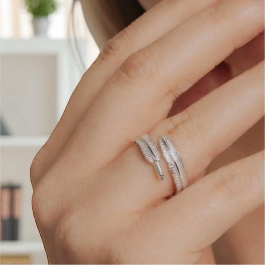 Feather ring adjustable in silver or gold unisex women’s men’s girls R16