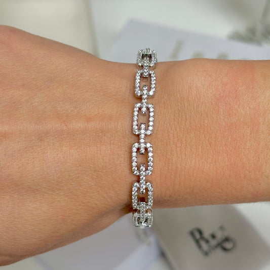 SCARLETTEbu adjustable square link bangles in gold or silver. Free size P2