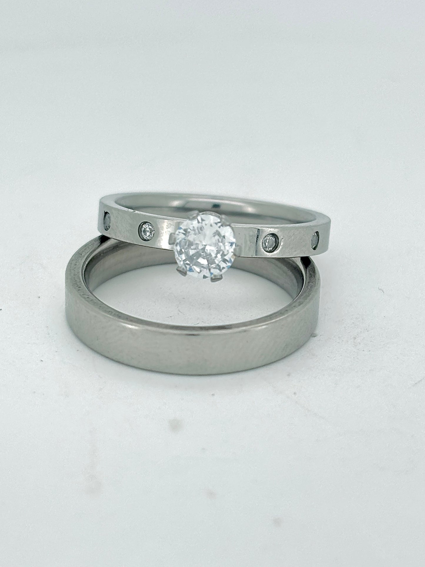 Engagement ring and wedding band ring set in Silver or Gold Stainless steel water resistant R5