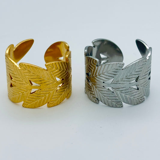 Chunky leaf adjustable ring in stainless steel silver or gold tone R8